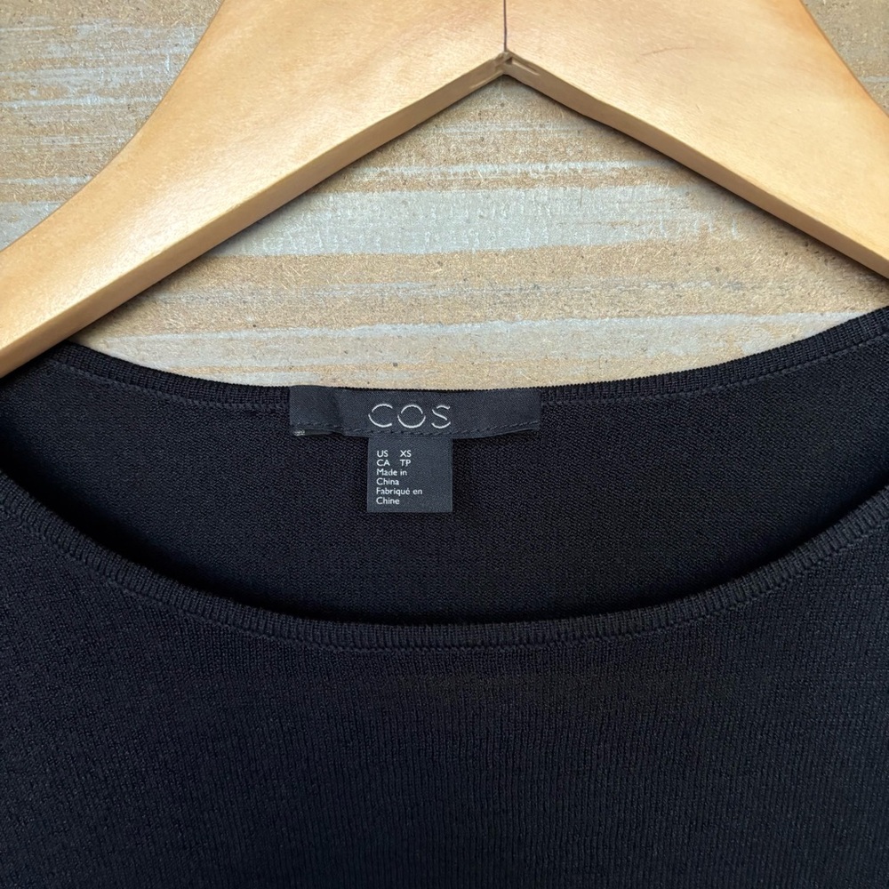 COS Knit 3/4 Sleeve Top Classic Minimalist Work Wear Basic Womens XS - Picture 2 of 5